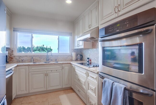 Building Photo - Modern Ocean View Home in La Jolla 4 Bed, 3 Bath