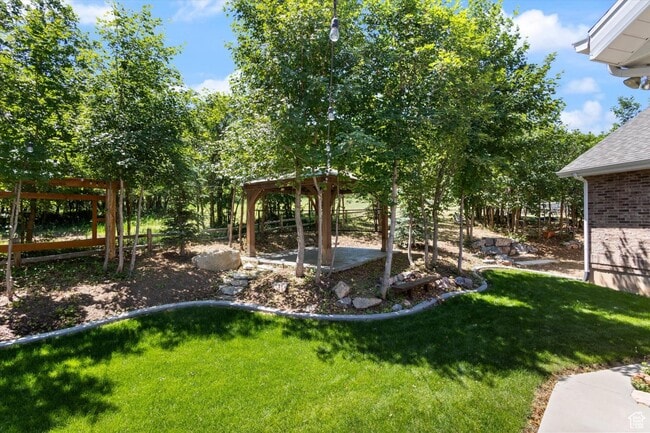 Building Photo - 30 E Deer Meadow Ct