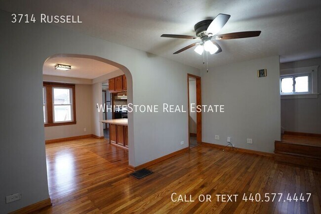 Building Photo - 3714 Russell-