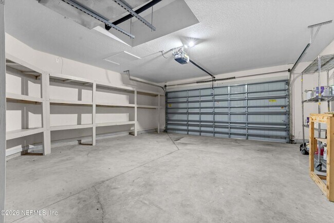 Building Photo - 8704 Lake George Cir W