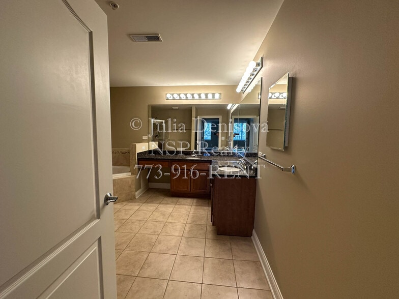 Building Photo - 1 Itasca Pl