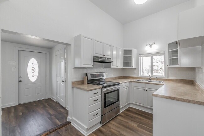 Building Photo - Welcome to modern living in with the charm of the past with this all electric 3 bedroom, 2 bath h...