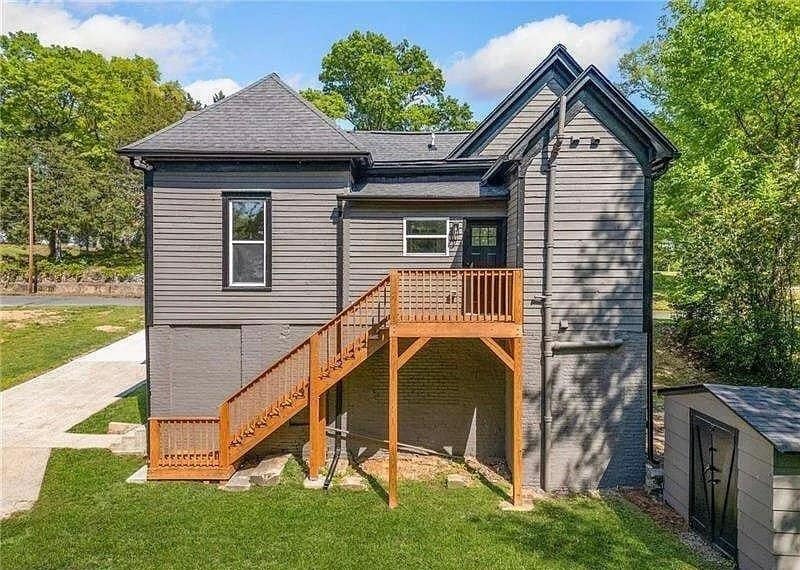Building Photo - 208 Highland Ave