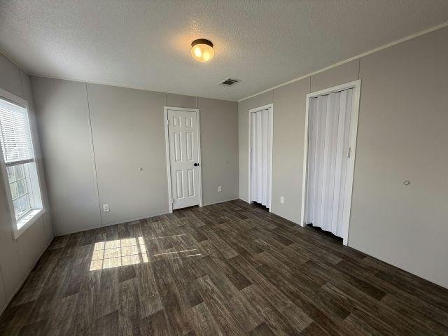 Building Photo - 9711 Polak Dr