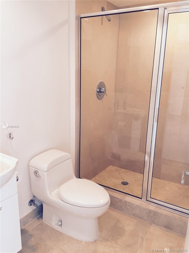 Building Photo - 17201 Collins Ave