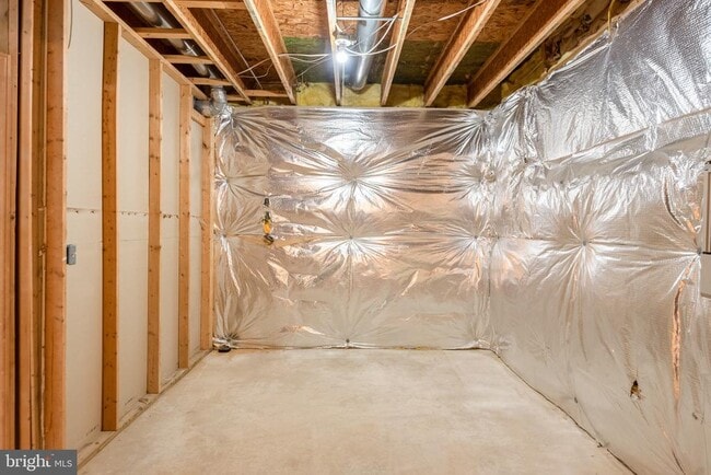Building Photo - 2202 Sarah Woods Ct