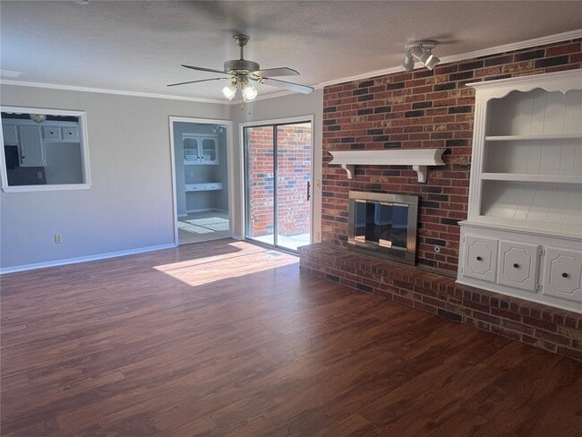 Building Photo - 12216 Sylvester Dr