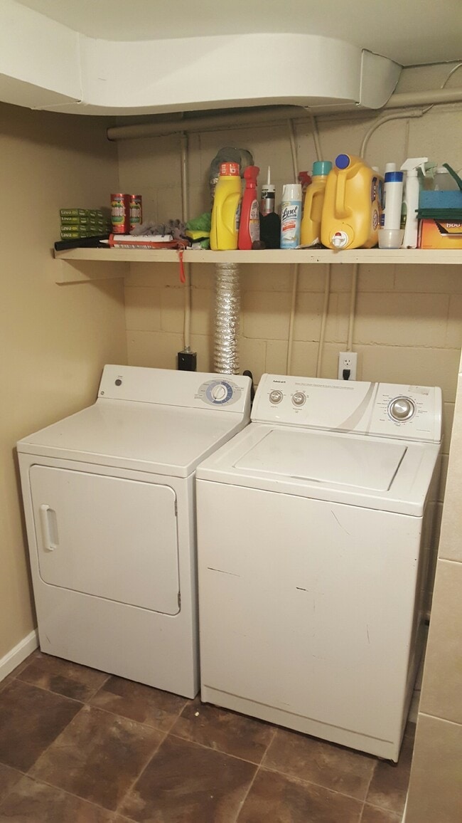 Building Photo - Indiana