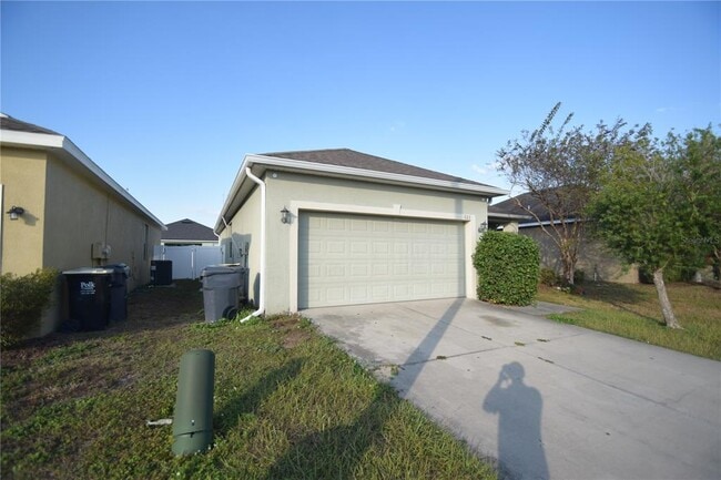 Building Photo - 823 Krenson Woods Ln