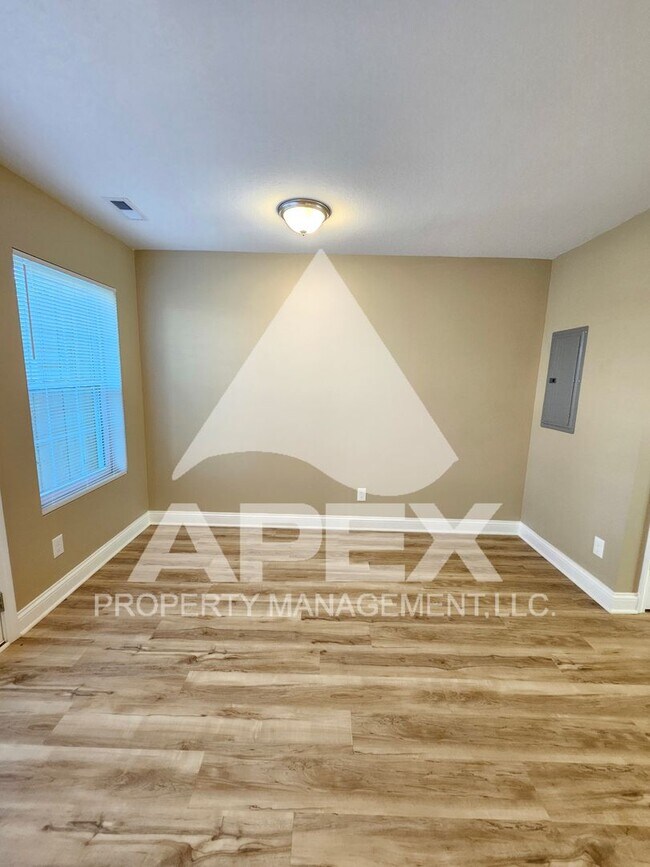 Building Photo - AVALON TOWNHOMES – LIKE NEW - 2 Bd/2.5 Ba ...