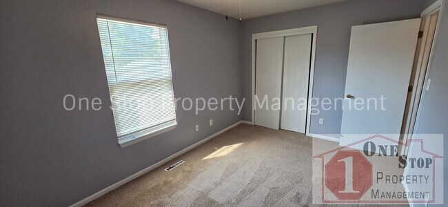 Building Photo - 508 E Kansas Ave