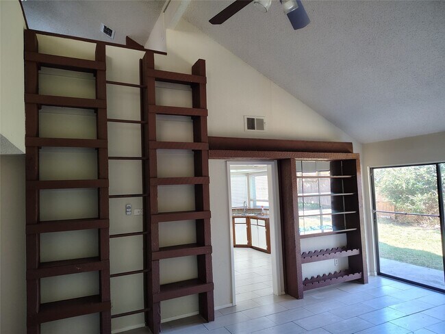 Building Photo - 12714 Palm Desert Ln