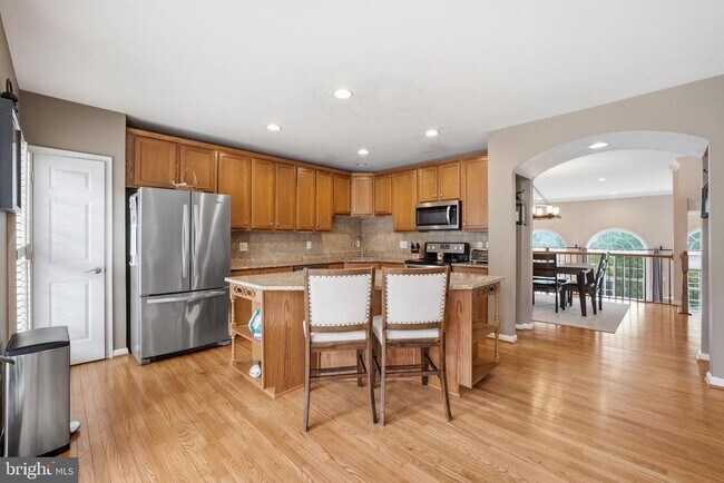 Building Photo - 3342 Wilton Crest Ct