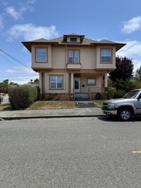Building Photo - 2303 B St