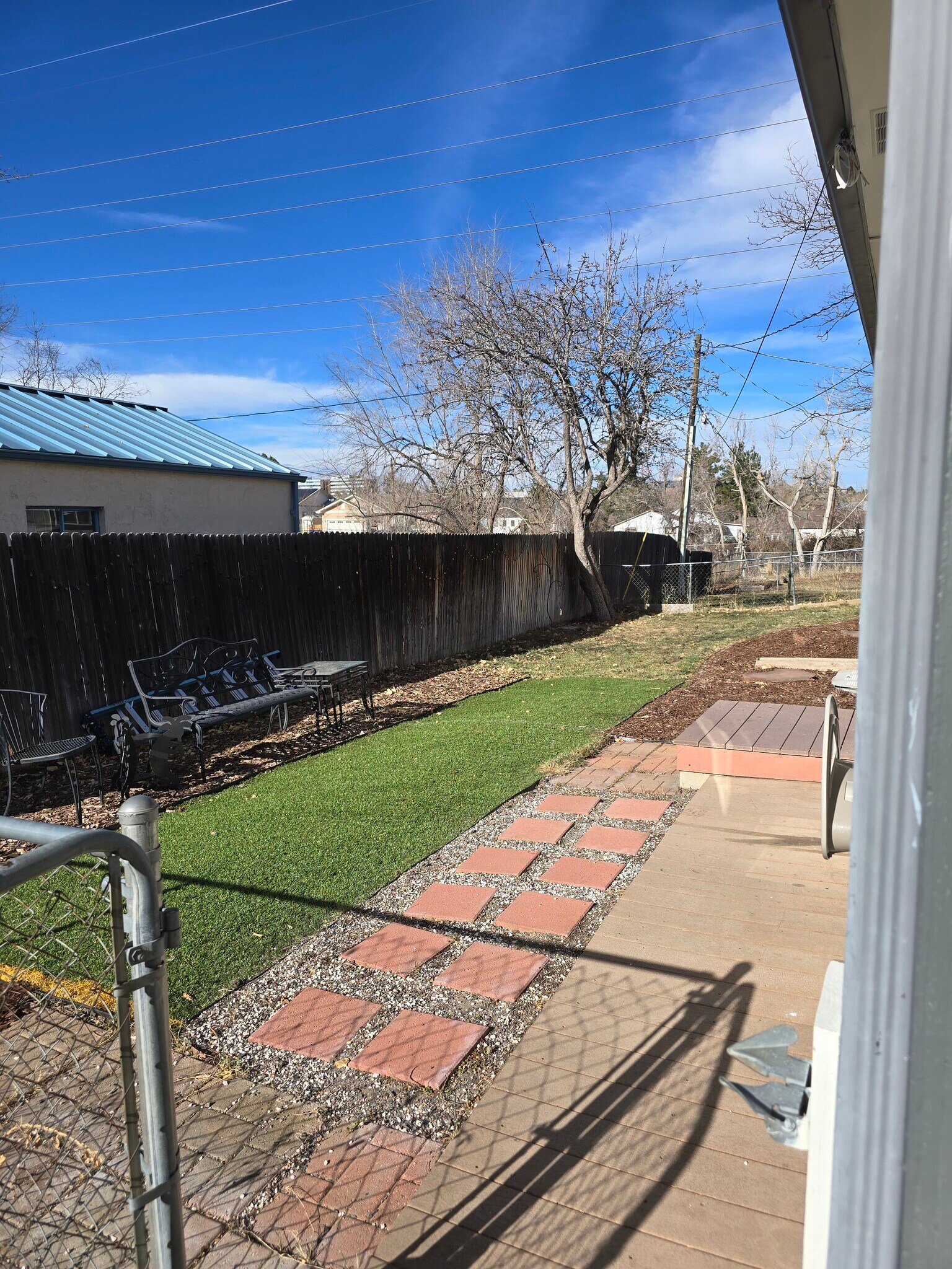 Private fenced back yard - 12103 Viewpoint Dr