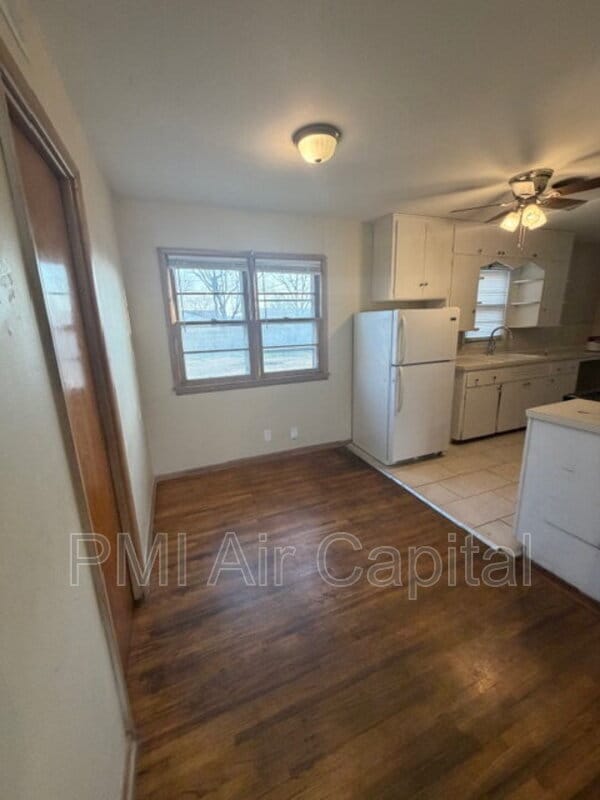 Building Photo - 1615 W Haskell St