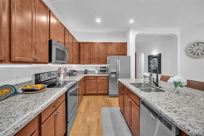 Building Photo - 1281 SW 113th Way