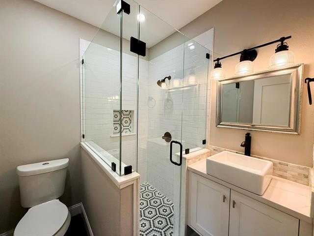 Building Photo - 4114 Junius St