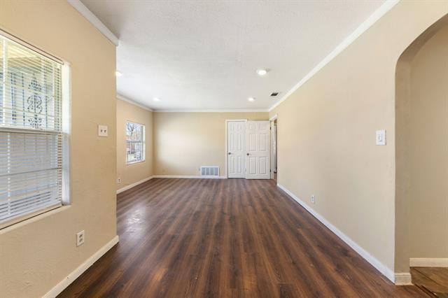 Building Photo - 3432 Avenue C