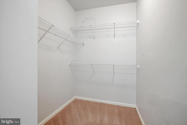 Building Photo - 6533 Grange Ln