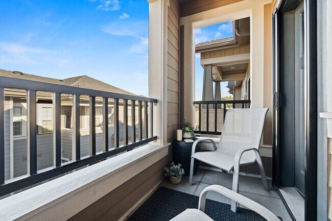 Building Photo - 24493 E Pinnacle Ct