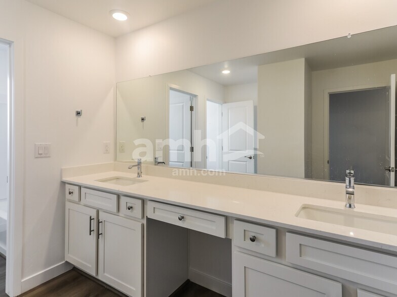 Building Photo - 12279 Thunder Creek Pky
