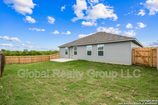 Building Photo - 108 Fabarm Ln