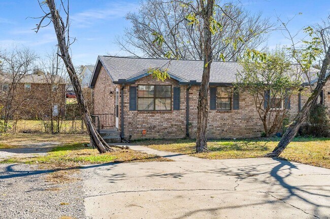 Building Photo - 4558 Brooke Valley Dr