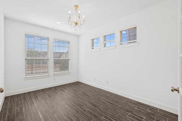 Building Photo - 1004 Rebecca Dr