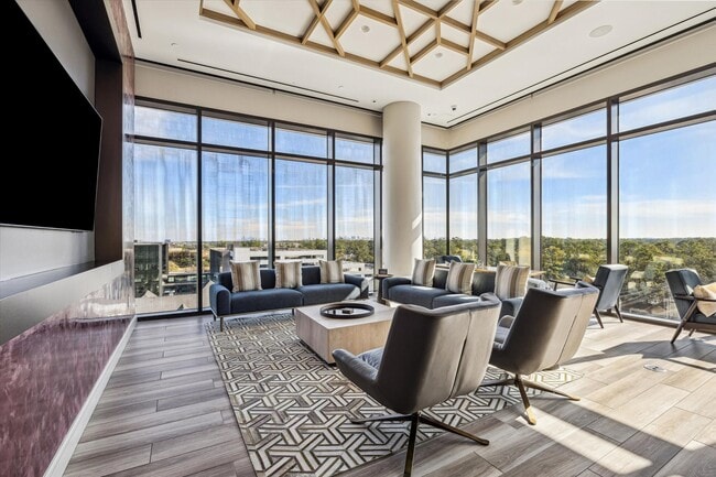 Building Photo - 9757 Katy Fwy