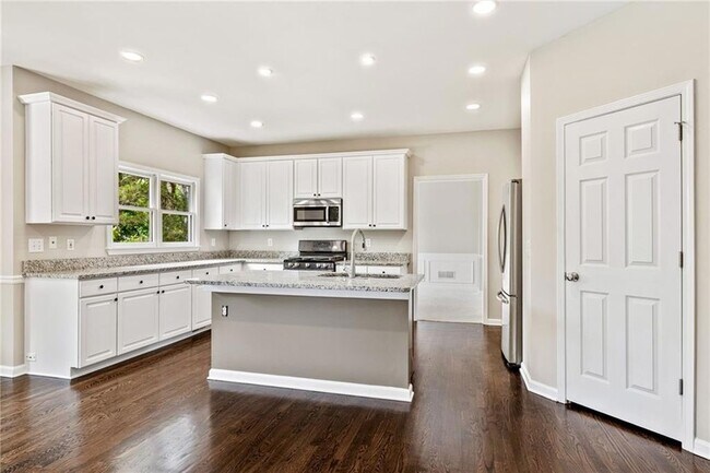 Building Photo - 11100 Chandon Way