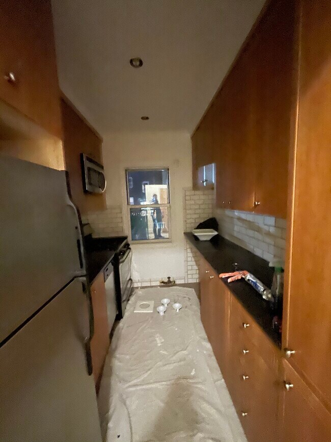 Building Photo - 220 Central Ave