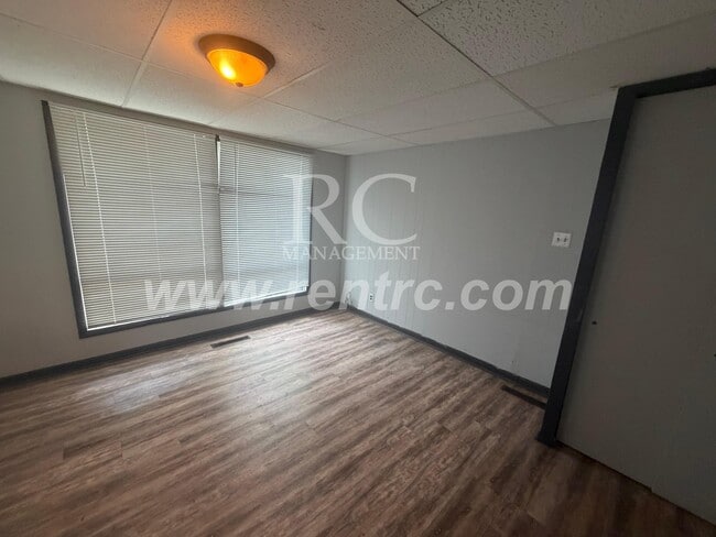 Building Photo - 228 Delaware-
