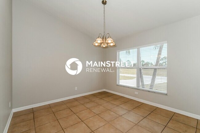 Building Photo - 3 Bedroom Pet-Friendly Home in Cape Coral, FL with Main Street Renewal