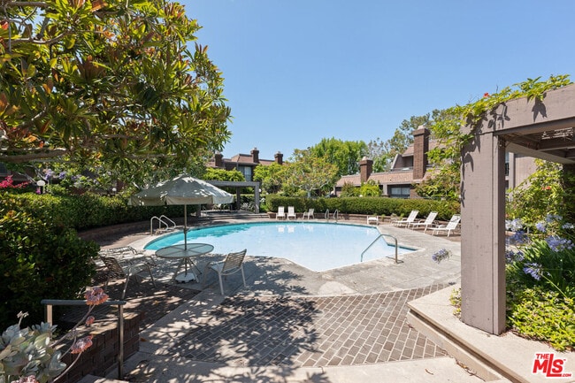 Building Photo - 13044 Mindanao Wy