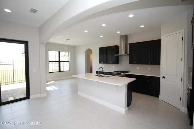 Building Photo - 2485 Musette Aly