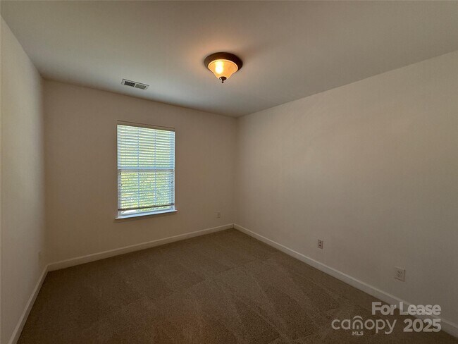 Building Photo - 17326 Caldwell Track Dr