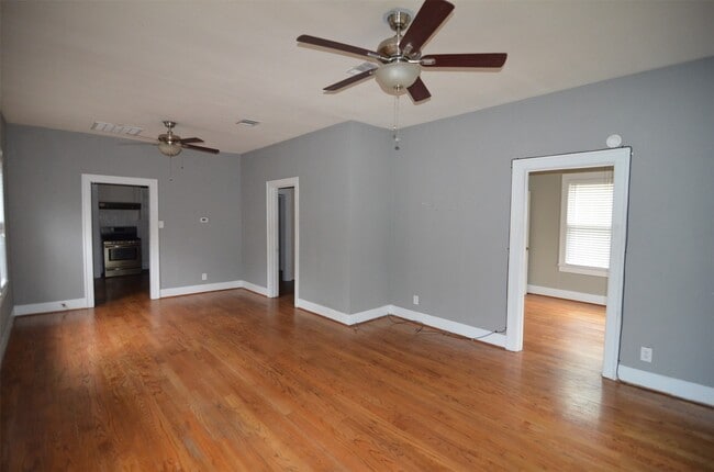 Building Photo - 321 Dorchester St
