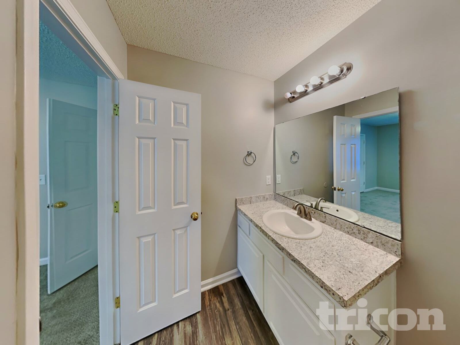 Building Photo - 337 White Gables Dr