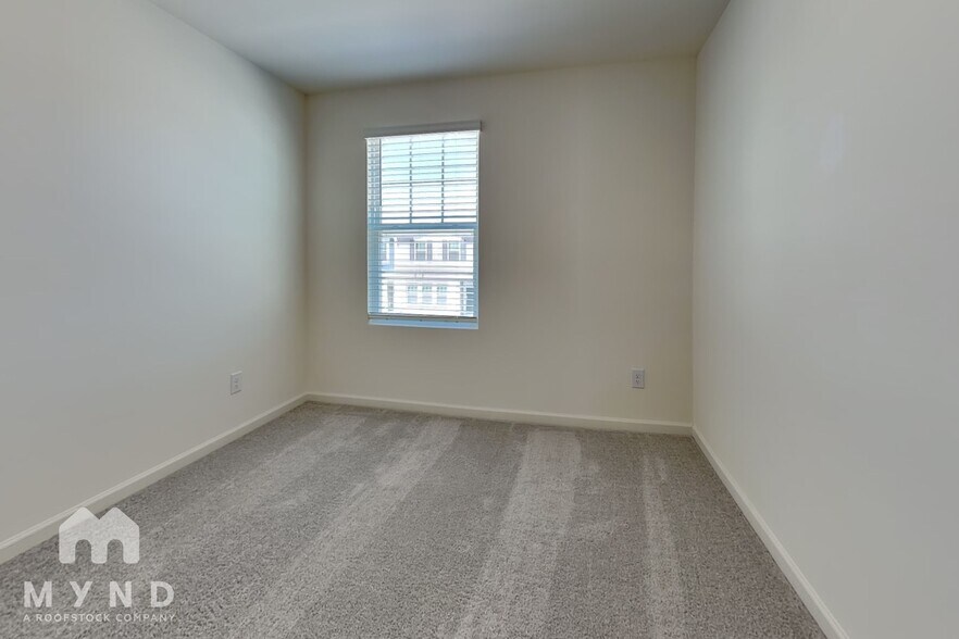 Building Photo - 3005 Fulong Dr