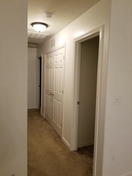 Hallway - Laundry Closet on Right - 2756 Chardonnay Ln