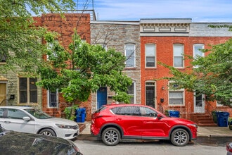 Building Photo - 813 S Port St