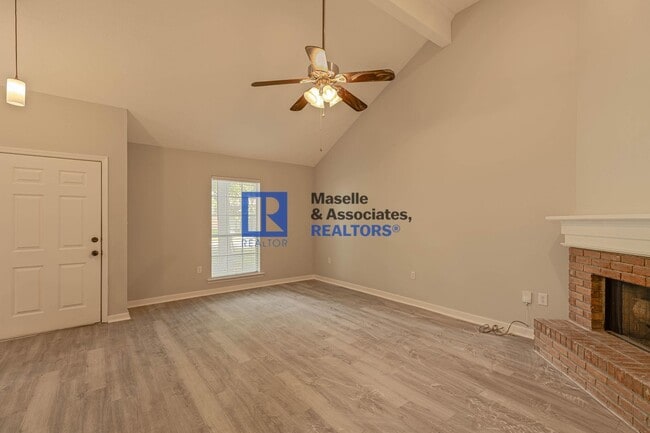 Building Photo - 178 Cumberland Rd