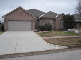 Building Photo - 617 Vickery Ave