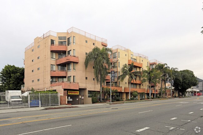 Primary Photo - 1335 N La Brea Ave