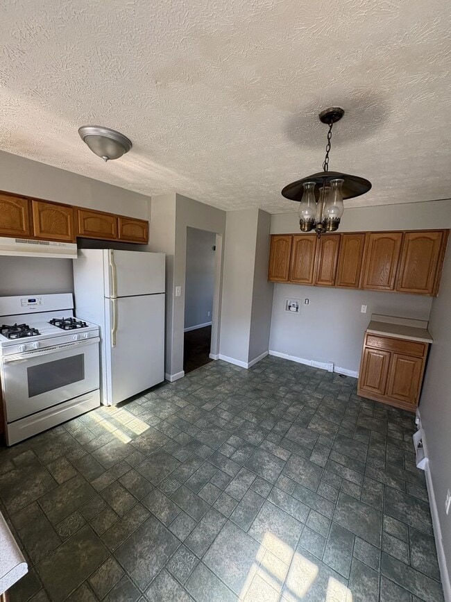 Building Photo - 46 Dantley Dr