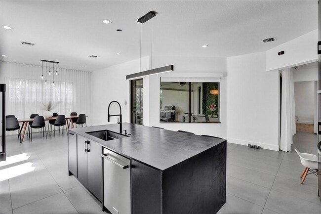 Building Photo - 4092 NW 88th Ter