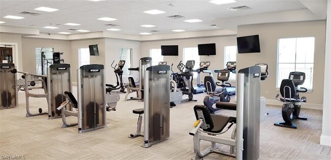 Building Photo - 2261 Avocado Ln