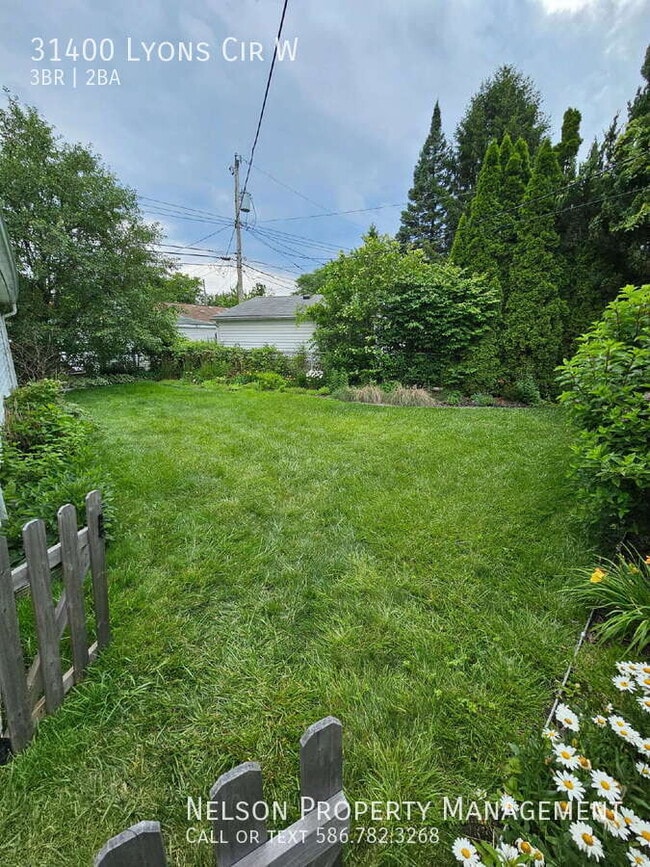 Building Photo - 31400 Lyons Cir W