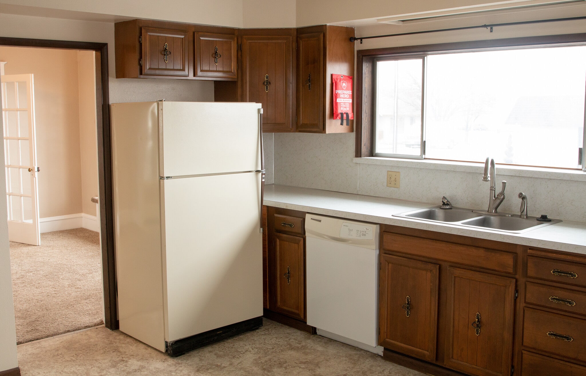 Kitchen - 124 E Orchard Ave